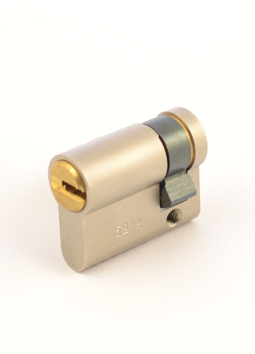 Фото Циліндр MUL-T-LOCK DIN_HALF_K     7x7 79,5 NST 70x9,5   CAM30   3KEY DND77_GREY 0767 в інтернет-магазині lock.ua